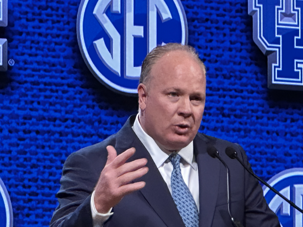 bold-predictions-for-kentucky-football-in-the-2023-season-football